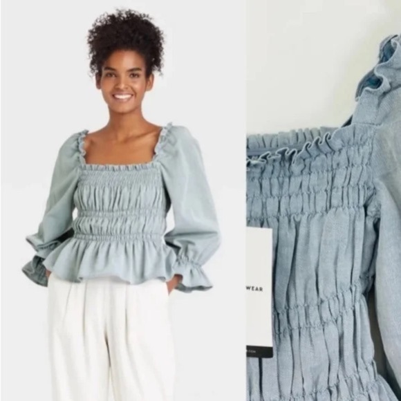 NWT Who What Wear Chambray Long Sleeve Light Blue Cotton Smocked Top Size M - Picture 1 of 9